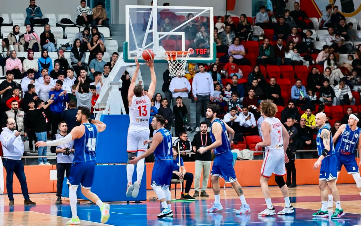 Kahramanmaraş İstiklalspor Basketbol'dan Namağlup Başarı!